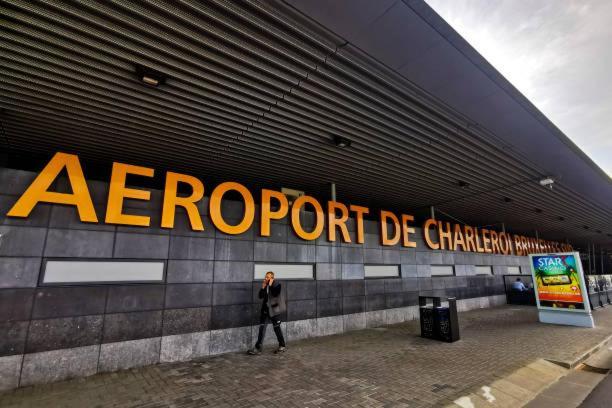 Charbonnel 4 Bruxelles-Charleroi-Airport Villa Exterior photo